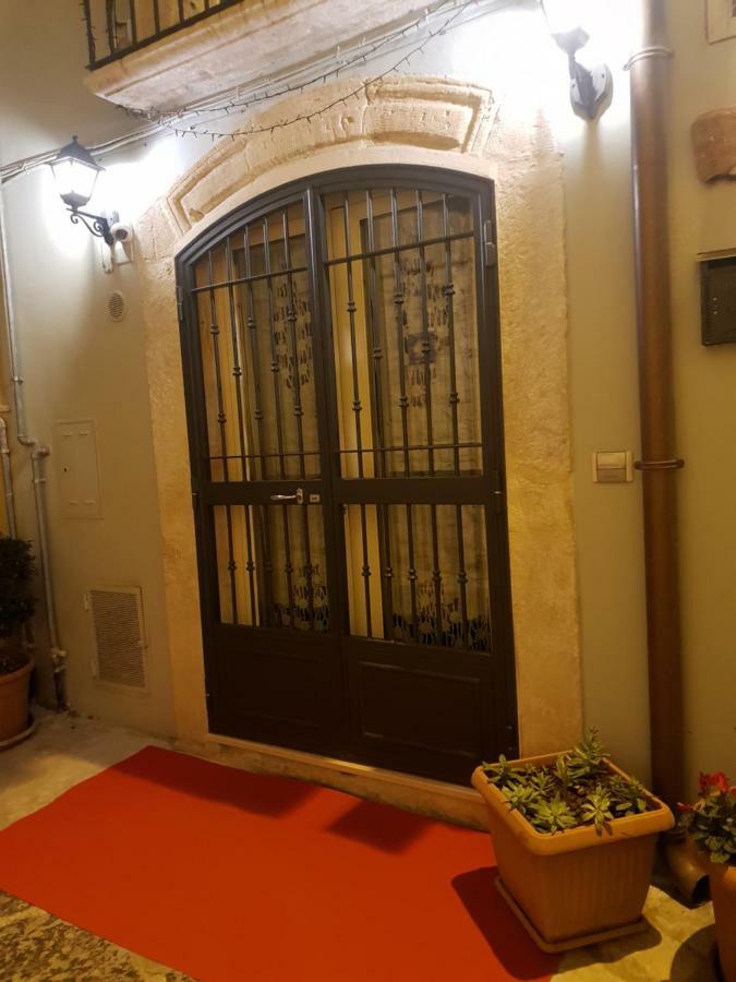 B&B Dei Cardinale Bari Exterior photo